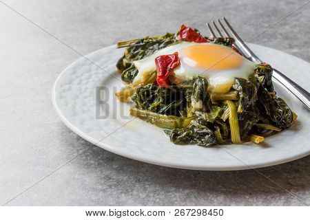 Turkish Food Spinach With Egg