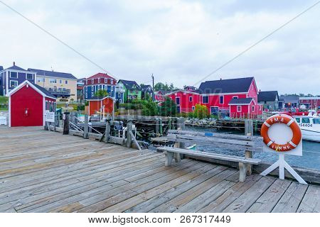Lunenburg, Canada - September 22, 2018: View Of The Historic Port And Waterfront Buildings, In Lunen