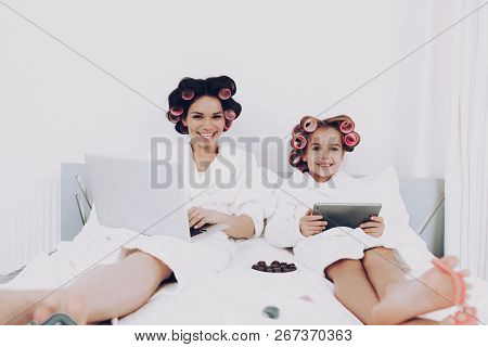 Smile Mother With Daughter. Glamour Young Girl With Mother At Home And Beauty Saloon. Fashion And Ha
