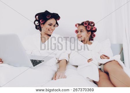 Happy Young Girk With Mother. Recreation In The Beauty Saloon At Home. Hairstyle For Mother. Health 