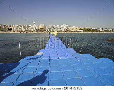 Egypt: Sea Floating Pontoon, Outstanding Far Into The Sea - For Bathing Holidaymakers And Tourists