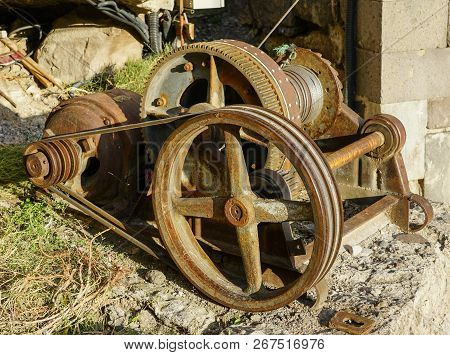 Electric Motor With Belt Drive Gear For Winding Steel Wire