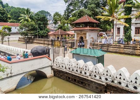Kandy, Sri Lanka - July 19, 2016: White Clothed Buddhist Devotees During Poya Full Moon Holiday Watc