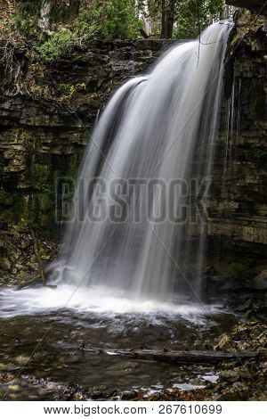 Hilton Falls Is A Beautiful Little Conservation Area With This Gorgeous Falls