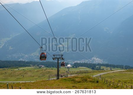 Bad Gastein, Austria - August 06, 2018: Panoramic View Of The Aerial Cableway And Downtown.