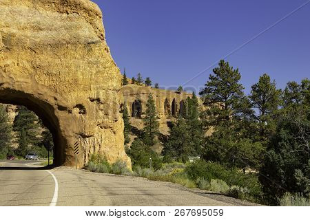 Red Canyon, Laik Nowhere Else On Earth,
 Beautiful National Park In Utah