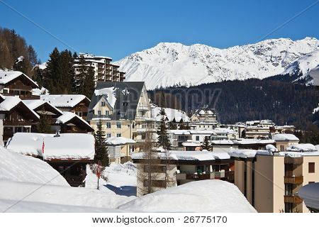 หนาวฮอลิเดย์เฮ้าส์ในดาโฟส Graubuenden สวิตเซอร์แลนด์