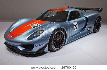Genève - 8 marts: The Porsche 918 udstillet på 81 International Motor Show Palexpo-Genève på 