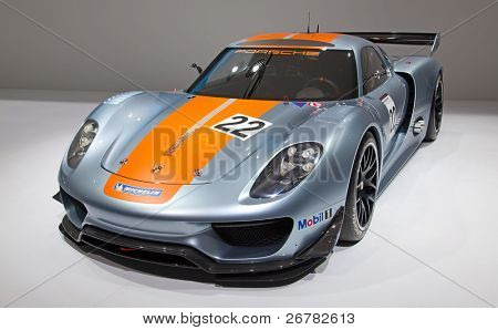 Genève - 8 marts: The Porsche 918 RSR udstillet på 81 International Motor Show Palexpo-Genève