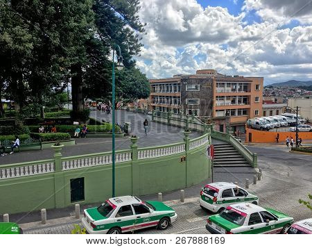 Xalapa, Veracruz, Mexico- September 22, 2018: Street View Of Xalapa City With Cars And People In A S