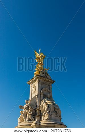 London. November 2018. A View Of The Queeen Victoria Memorial At Buckingham Palace In London.