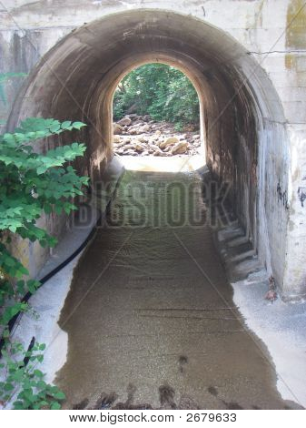 トンネル