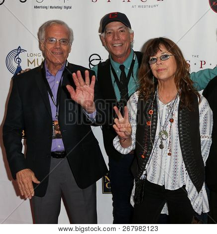 WESTBURY, NY - NOV 8: (L-R) The Cowsills attend the 2018 Long Island Music Hall of Fame induction ceremony at The Space at Westbury on November 8, 2018 in Westbury, New York.
