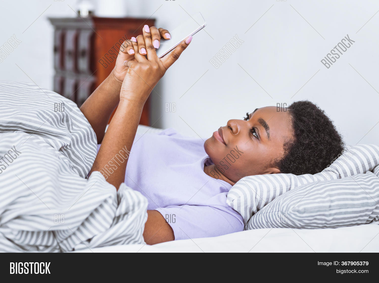 Chat Bed. African Image & Photo (Free Trial) Bigstock