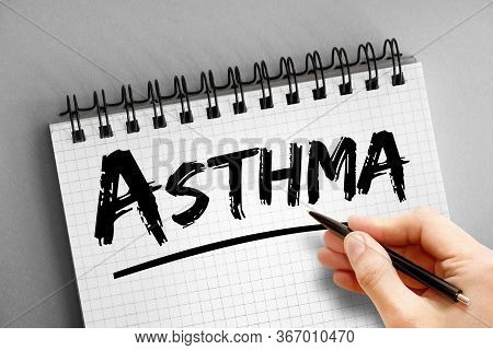 Text Note - Asthma, Health Concept On Notepad