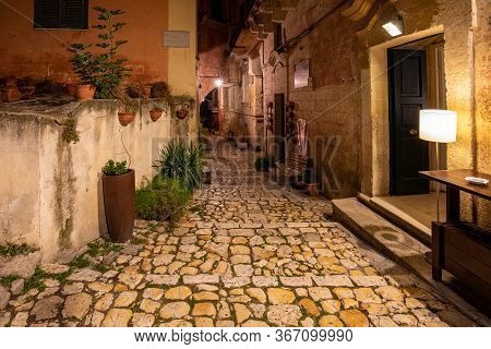 Matera, Italy - September 19, 2019: Typical Cobbled Stairs In A Side Street Alleyway Iin The Sassi D