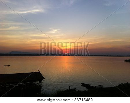 Auringonlasku Pakse #2