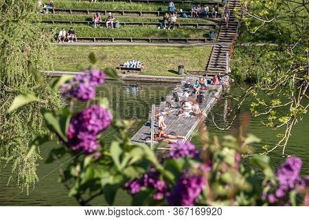 Sankt Gallen, Switzerland - May 7, 2020: Drei Weieren Is The Name Of A Local Recreation Area With Fi