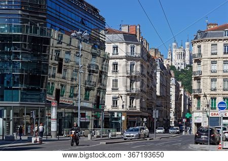 Lyon, France, May 20, 2020 : City Center Relives After Confinement. Travel Ban In France, Popularize
