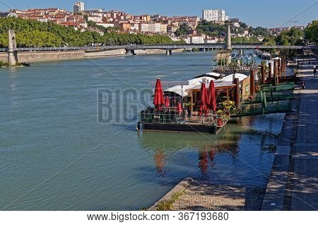 Lyon, France, May 20, 2020 : City Center Waiting During Confinement. Travel Ban In France, Populariz