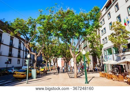 Funchal, Madeira - July 08, 2014: Pedestrian Street In Funchal City. Funchal Is The Capital And Larg