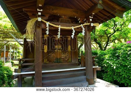 Tokyo / Japan - May 05, 2019: Kameido Tenjin Shrine, In The Small Eastern Tokyo District, Is A Parti