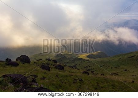 Mountain View With The Morning Sun Along With The Mist That Floats Through : Mulayit Taung,moei Wadi