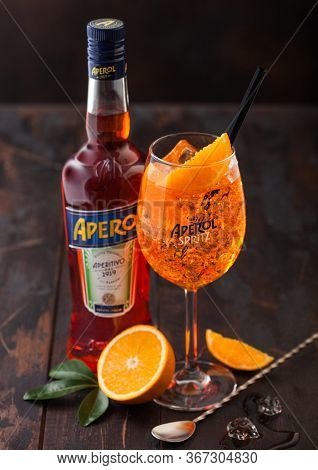 London, Uk - May 20, 2020: Bottle Of Aperol Aperitivo Summer Cocktail Drink With Original Glass And 