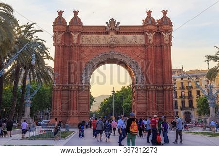 Barcelona, Spain - May 15, 2017: View Of The The Arc De Triomf. It Was Built By Architect Josep Vila