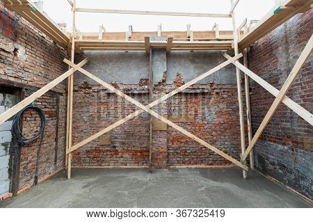 Strengthening Walls Inside Building With Cement Filling Floor In Apartment Is Under Construction, Re