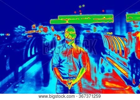 thermal camera photo detecting temperature covid prevention