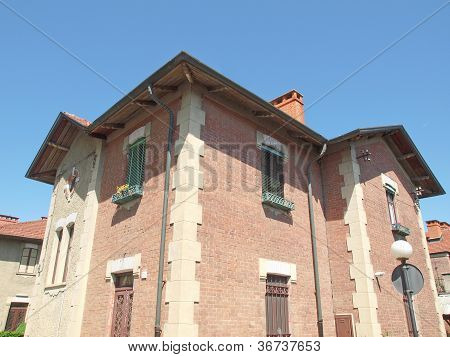 Villaggio Leumann