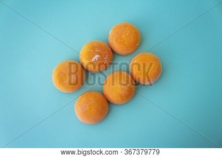 ice cream wrapped in rice dough