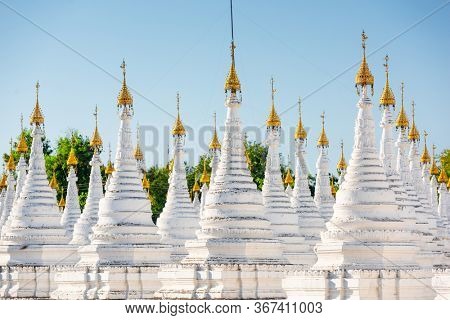 Sandamuni Pagoda Temple stupas in Mandalay, Myanmar.