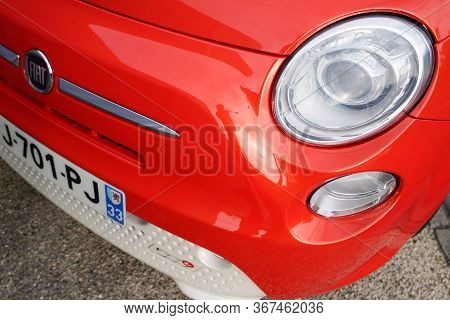 Bordeaux , Aquitaine / France - 11 19 2019 : Electric 500 Fiat 500e Headlight Front Vintage Modern E