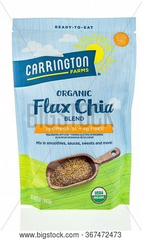 Winneconne,  Wi - 19 May 2020: A Package Of Carrington Farms Organic Flax Chia Seed Blend On An Isol