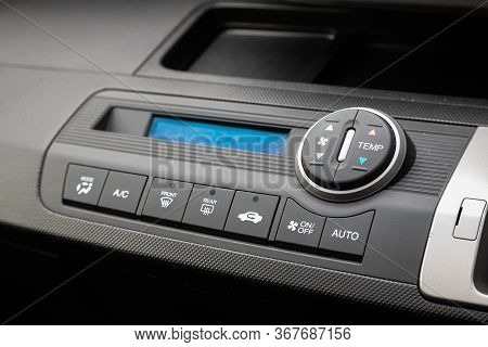 Novosibirsk/ Russia - May 03 2020: Honda Freed, Close Up Of  Car Panel With The Air Conditioning But