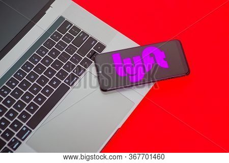Tula, Russia - May 18,2020: Modern Smartphone With Lyft Logo On The Screen.