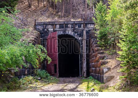 Wickes, Boulder o túnel de Amazon
