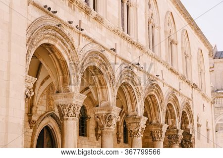 Dubrovnik, Croatia - 04 May 2016: The Princely Palace Is A 14th-century Gothic And Renaissance Palac