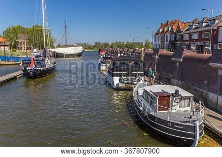 Kampen, Netherlands - April 22, 2020: Motorboats In The Harbor Of Kampen, Netherlands
