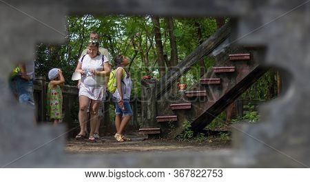 Nha Trang, Vietnam-november 2, 2017: People At The Foot Of The Stairs Leading To The Long Shon Pagod