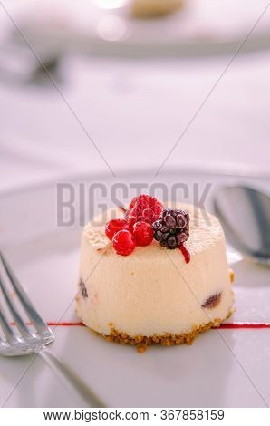 Vanilla Mousse Dessert Wedding Restaurant Red Fruits