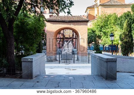 Madrid, Spain - May, 24, 2020: The Dos De Mayo Square In Malasana With Monument Celebrating The Dos 