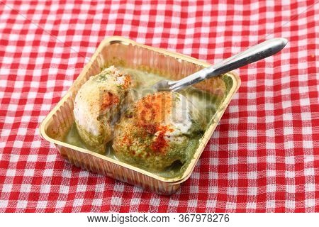 Famous Indian Food Dahi Bada.