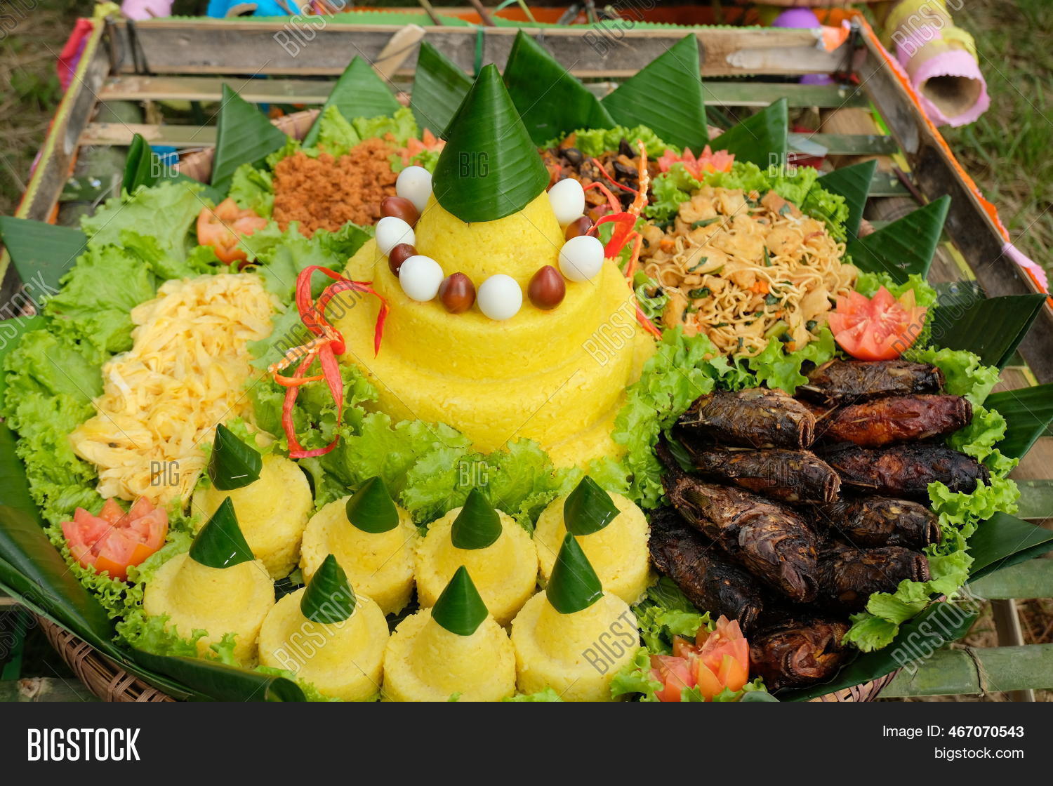 Gunungan Rice Java Recipe Gunungan Nasi Kuning Image & Photo (Free Trial) | Bigstock