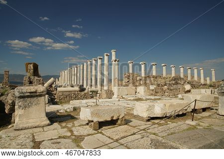 Columns In Laodicea On The Lycus Ancient City In Denizli City, Turkiye