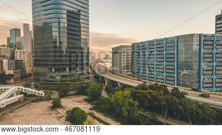 4 Dec 2022 Kwun Tong By Pass Promenade, Kowloon Bay, Hong Kong
