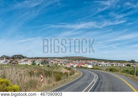 Elim, South Africa - Sep 21, 2022: View Of Elim In The Western Cape Province, As Seen From The Road 