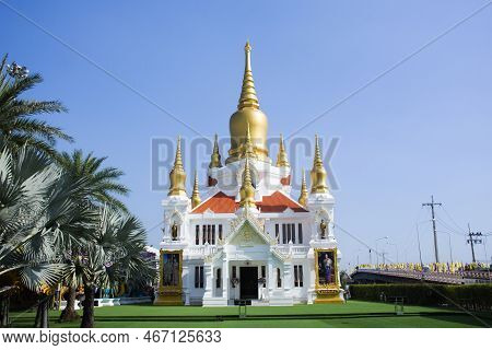 Ancient Stupa Or Antique Chedi For Thai People Travelers Travel Visit Respect Praying Blessing Wish 